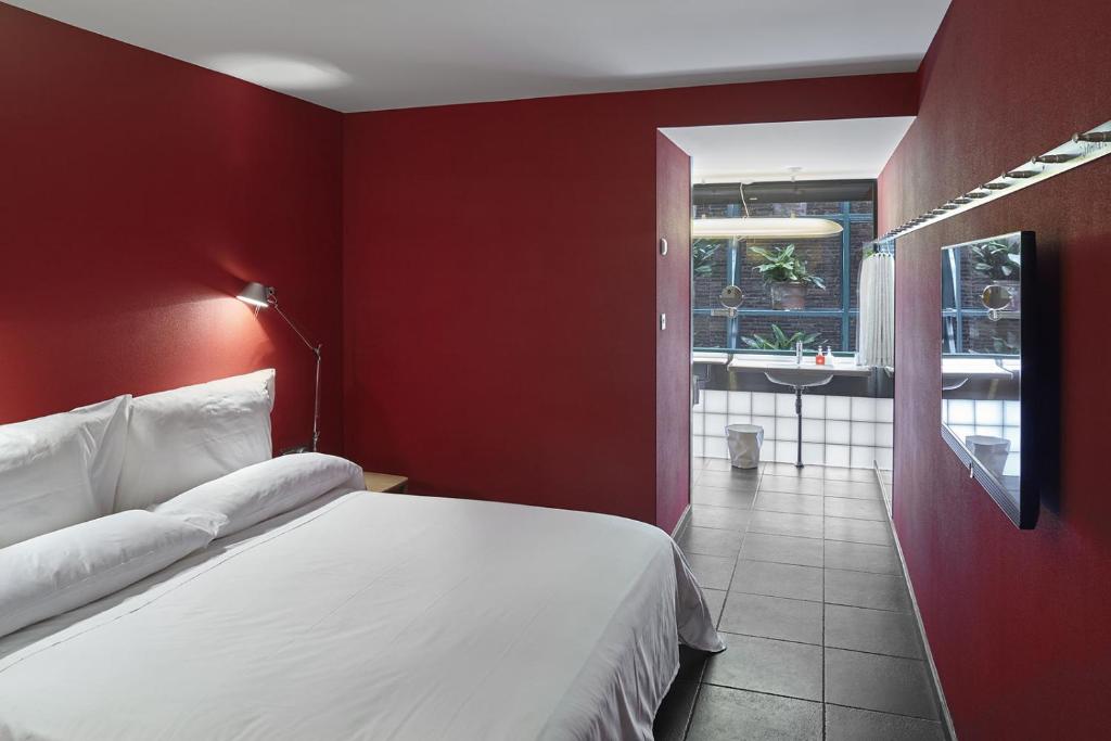 Best Hotels in Barcelona Casa Camper Barcelona photo: 2