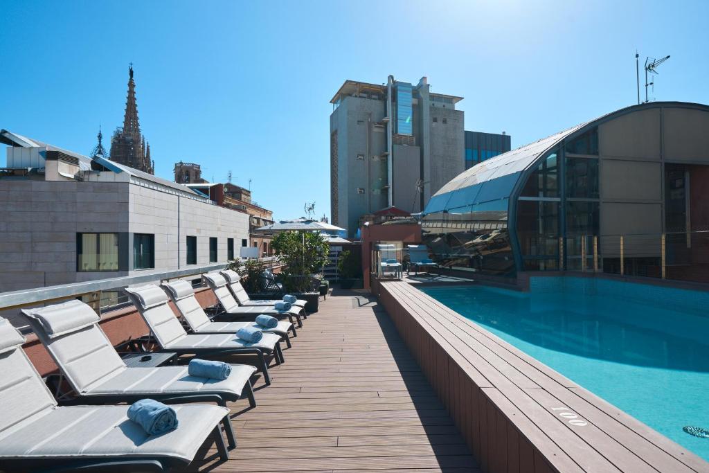Barcelona Hotels with Pool Catalonia Catedral photo: 1