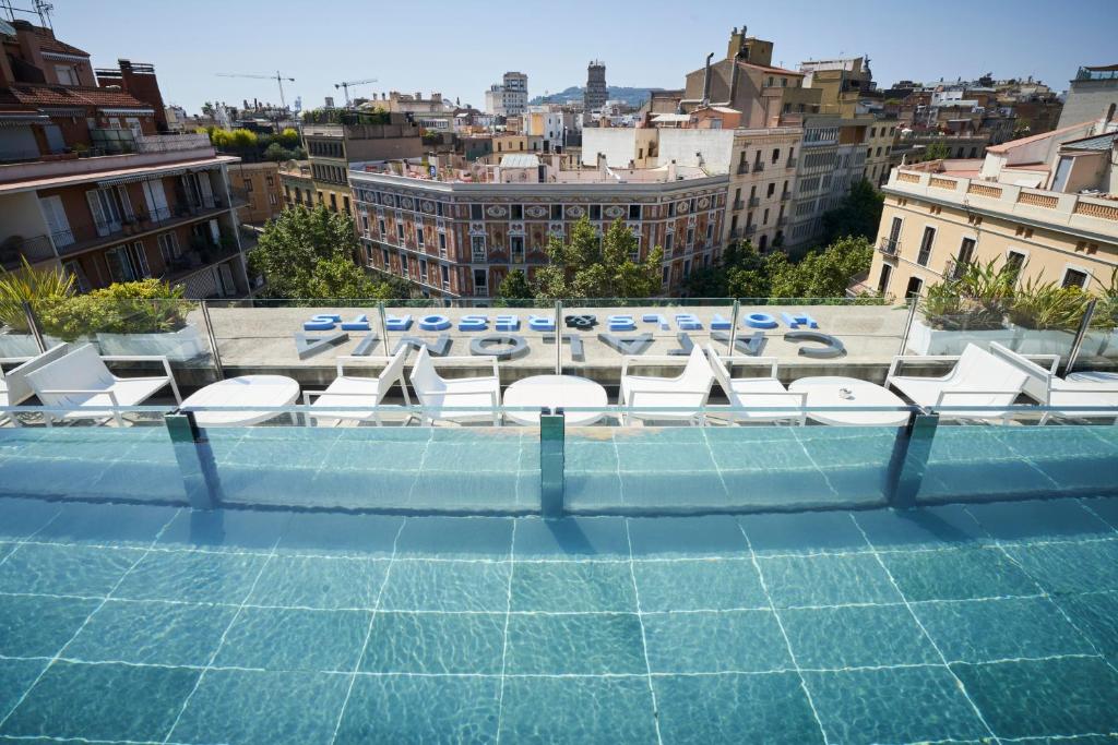 Barcelona Hotels with Pool Catalonia Eixample 1864 photo: 2