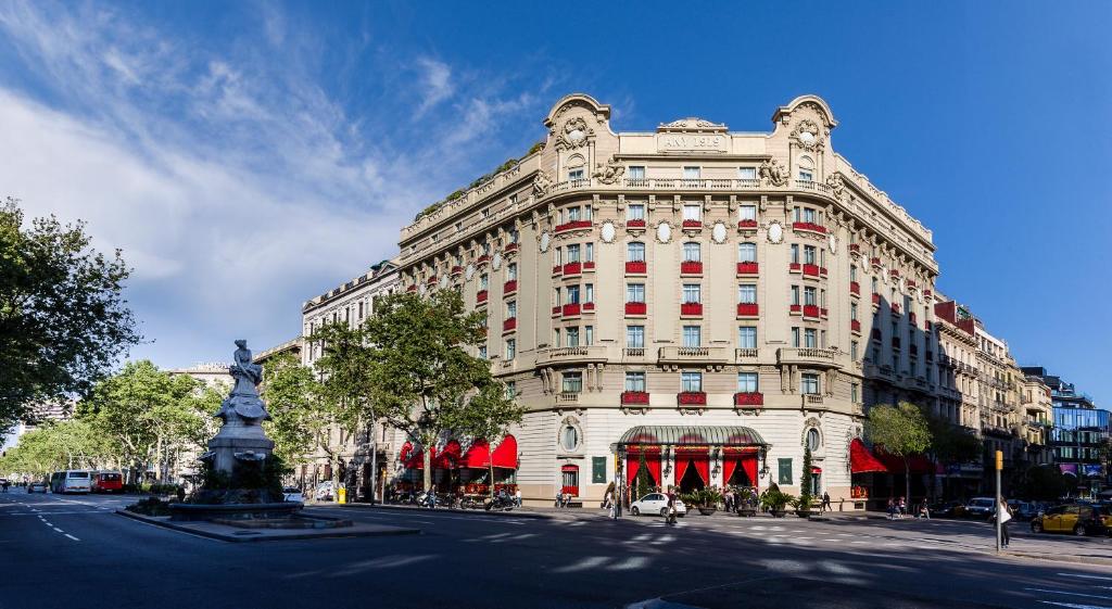 Best Hotels in Barcelona Hotel El Palace Barcelona photo: 1